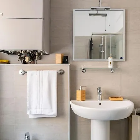 Centro Storico Di A 15 Minuti, Sweet Apartamento Génova